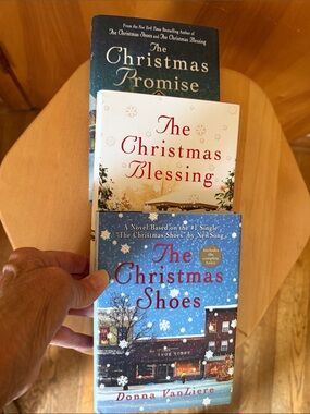 3 Donna VanLiere books including the famous “The Christmas Shoes”